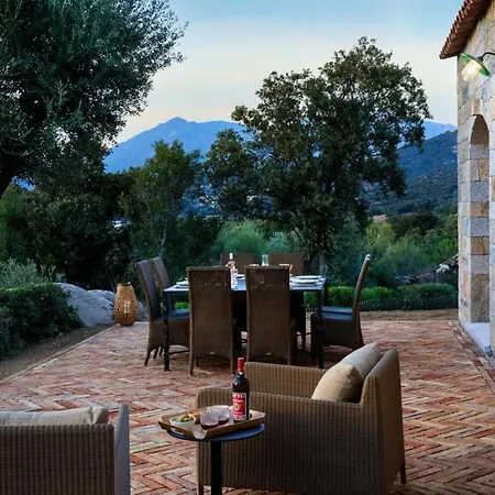 Occhinello Villa *